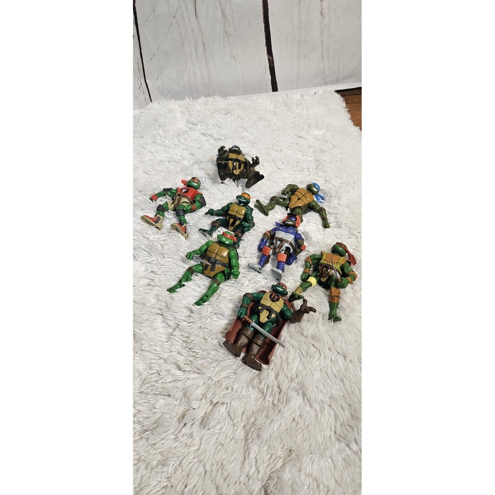 Teenage Mutant Ninja Turtles Action Figures Lot Lot 8‎